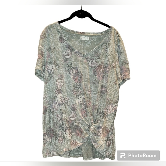 Maurices Knotted Rose Tee - Picture 2 of 7